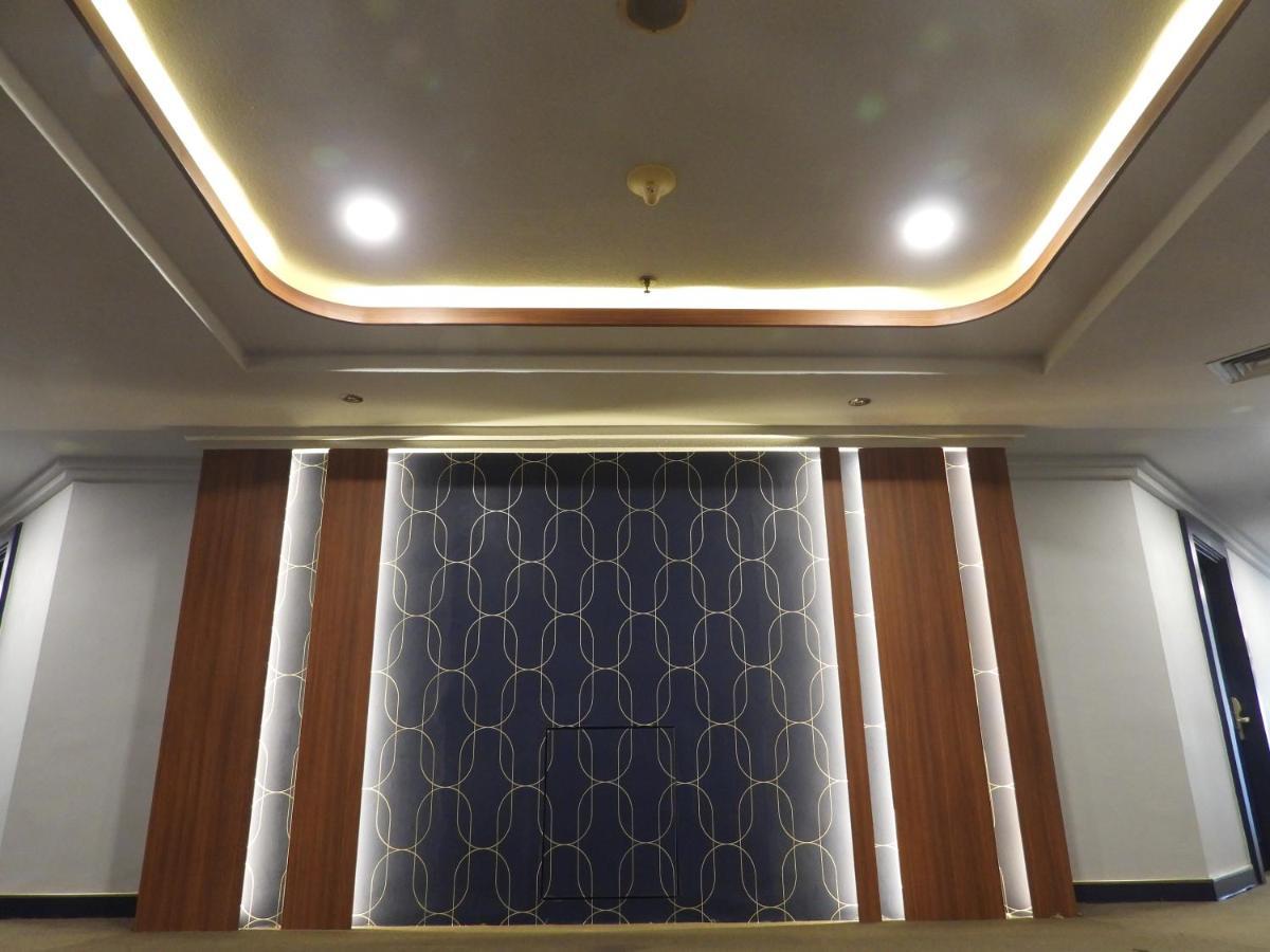 Maxwell Hotel Yakarta Exterior foto