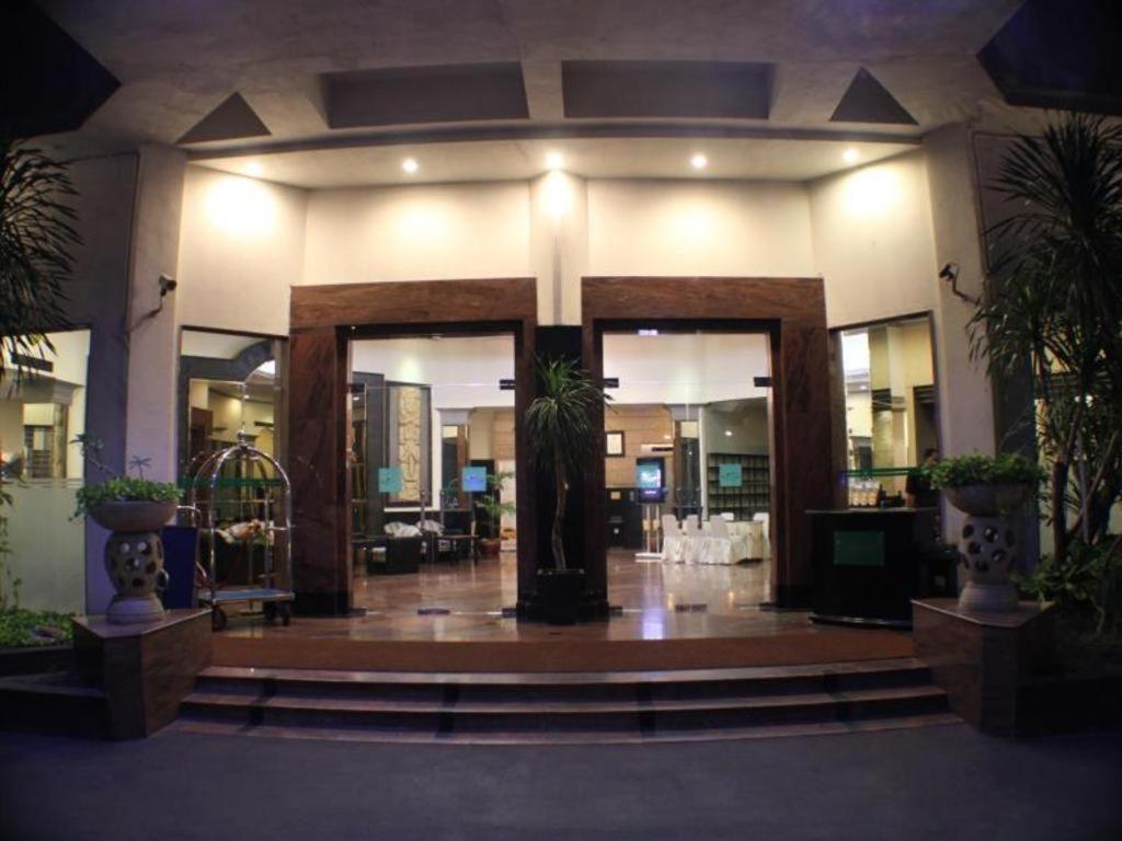 Maxwell Hotel Yakarta Exterior foto